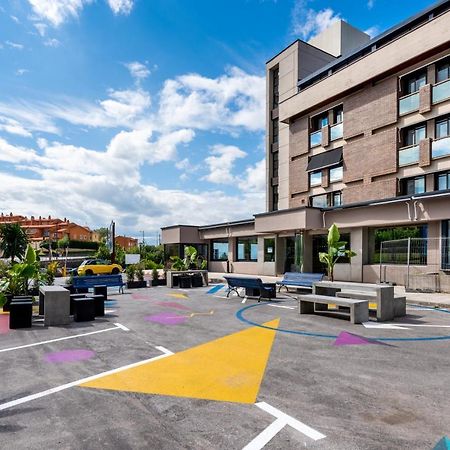 Residencia Universitaria Micampus Oviedo La Gruta エクステリア 写真