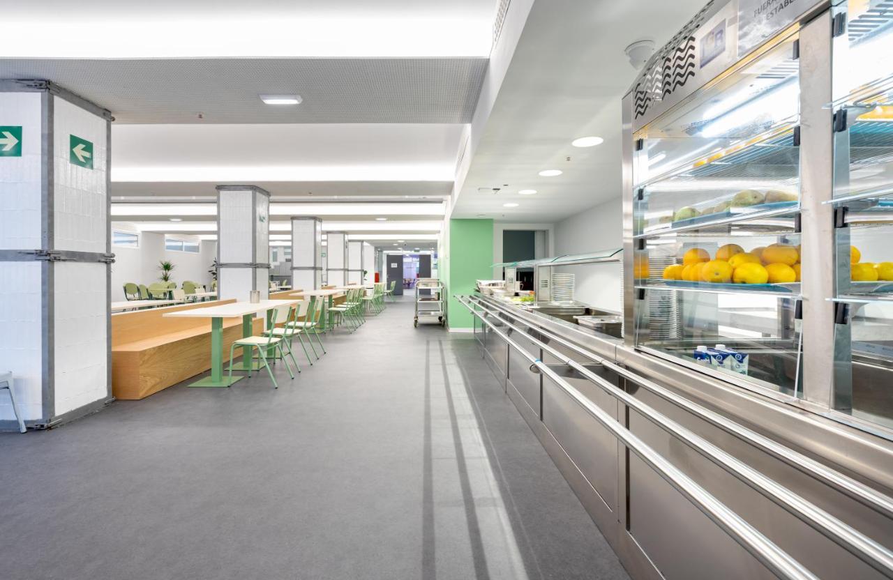 Residencia Universitaria Micampus Oviedo La Gruta エクステリア 写真
