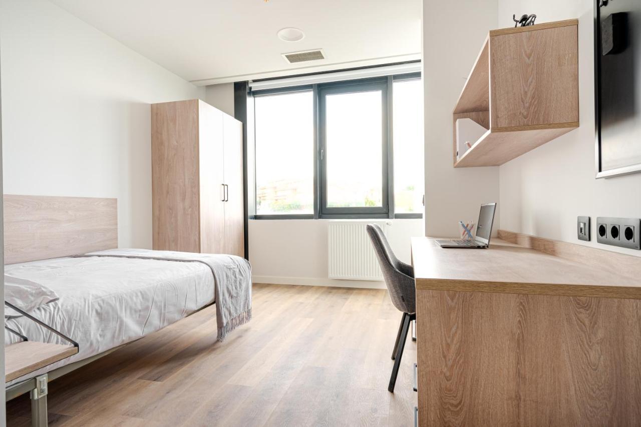 Residencia Universitaria Micampus Oviedo La Gruta エクステリア 写真
