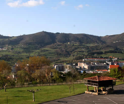 Residencia Universitaria Micampus Oviedo La Gruta エクステリア 写真